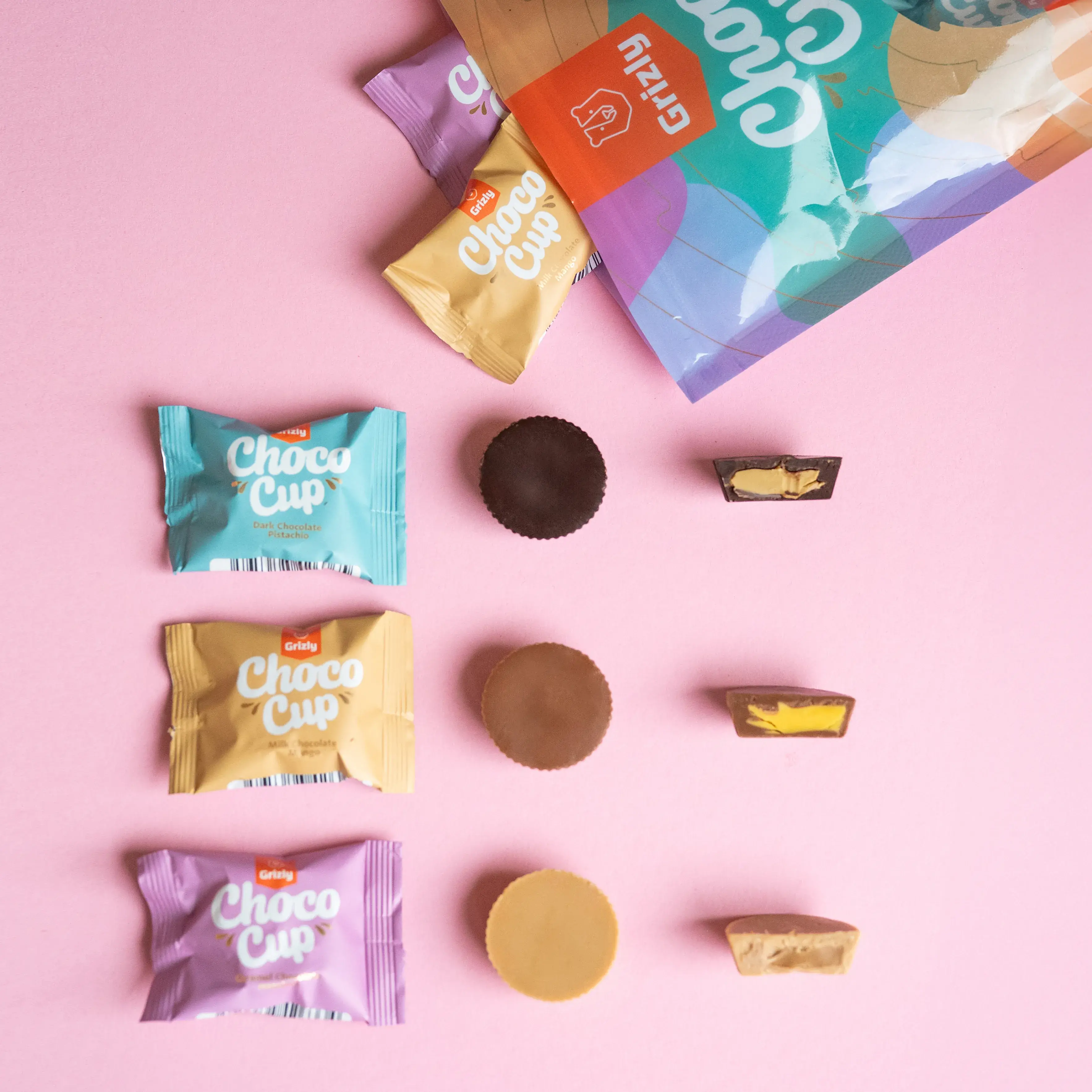 Mini cornete cu ciocolată albă