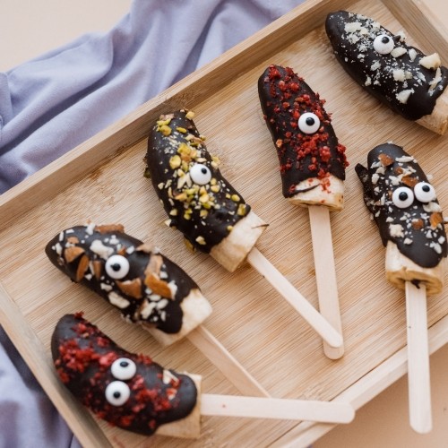 Rețetă de Halloween – monstruleți de ciocolată – pastile de ciocolată pentru gătit Grizly