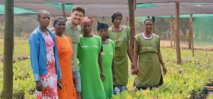 Cum cresc nucile caju în Africa, Kenya – Dominik Píchal, Grizly