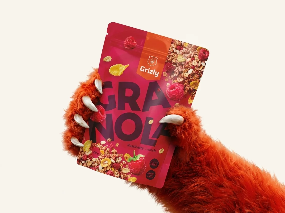 laba GRIZLY ține ambalajul