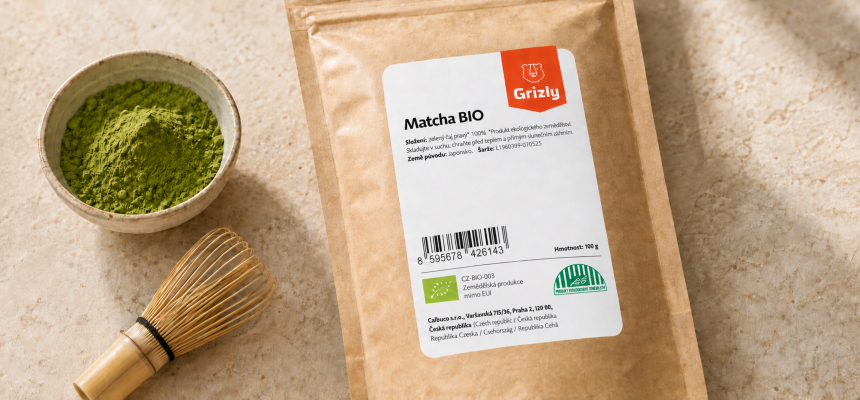 Detaliu ambalaj GRIZLY Matcha BIO cu euro-frunza, biozebra și codul CZ-BIO-003