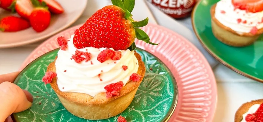 Rețete din făină de migdale – tartalete cu căpșuni