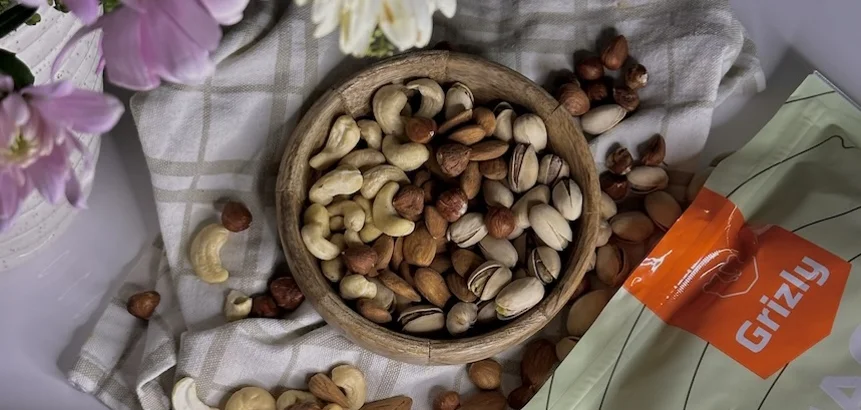 De ce este bine să mâncăm nuci, parte întâi: Migdalele sunt pline de fibre, fisticul oferă energie