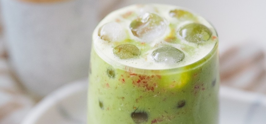 Matcha latte drink – ce este, ce gust are și cum îl poți prepara acasă?