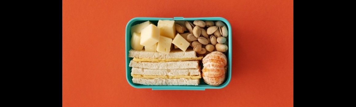 Gustări sănătoase pentru serviciu și școală