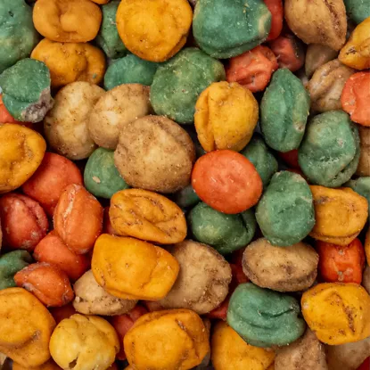 Arahide într-un amestec de condimente picante,