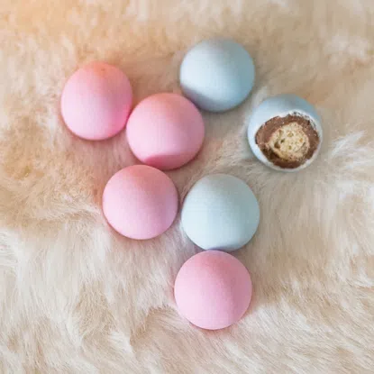 Biluțe crocante din bezea albastre