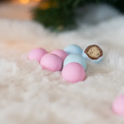 Biluțe crocante din bezea roz