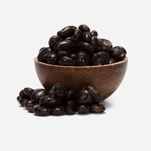 Boabe de cafea în înveliș de ciocolată neagră