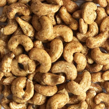 Caju cu wasabi și suc de curmale