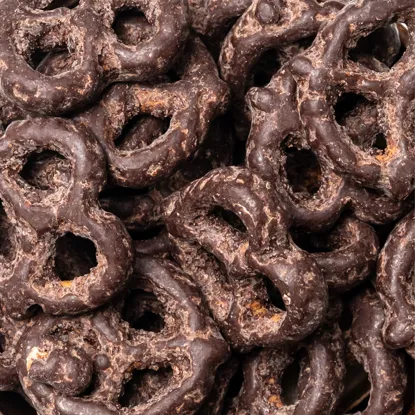 Covrigei fără gluten în ciocolată amăruie