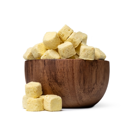 Cuburi de cocos LIO cu mango și morcov
