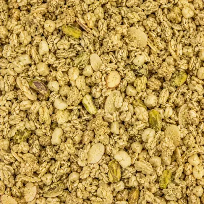 Granola cu proteine fistic și ciocolată albă cu curmale
