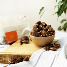 Nuci pecan cu scorțișoară și sare de mare