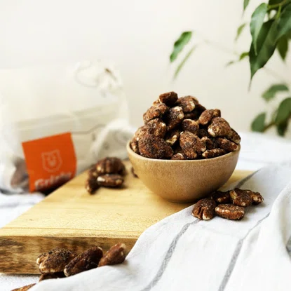Nuci pecan cu scorțișoară și sare de mare