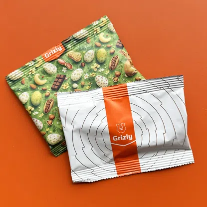 Ouă de ciocolată umplute cu lapte