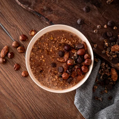 Terci de ovăz cu ciocolată neagră & alune de pădure