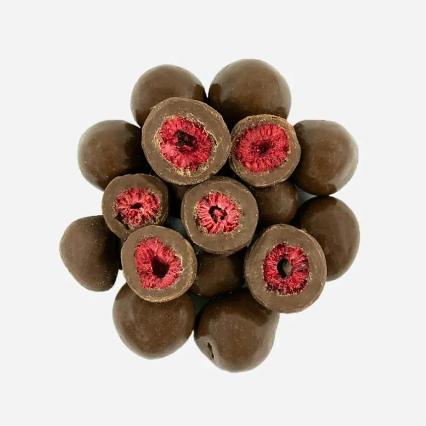 Zmeură liofilizată în înveliș de ciocolată cu lapte